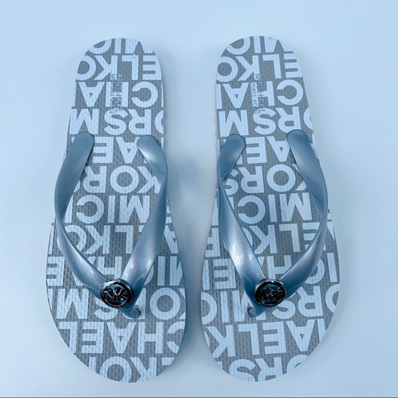 Micheal Kors White/ Silver Flip Flop /Silver logo - Picture 4 of 10
